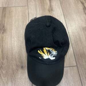 University Of Missouri Mizzou Tigers Cap Hat Black Mens Adjustable Embroidered